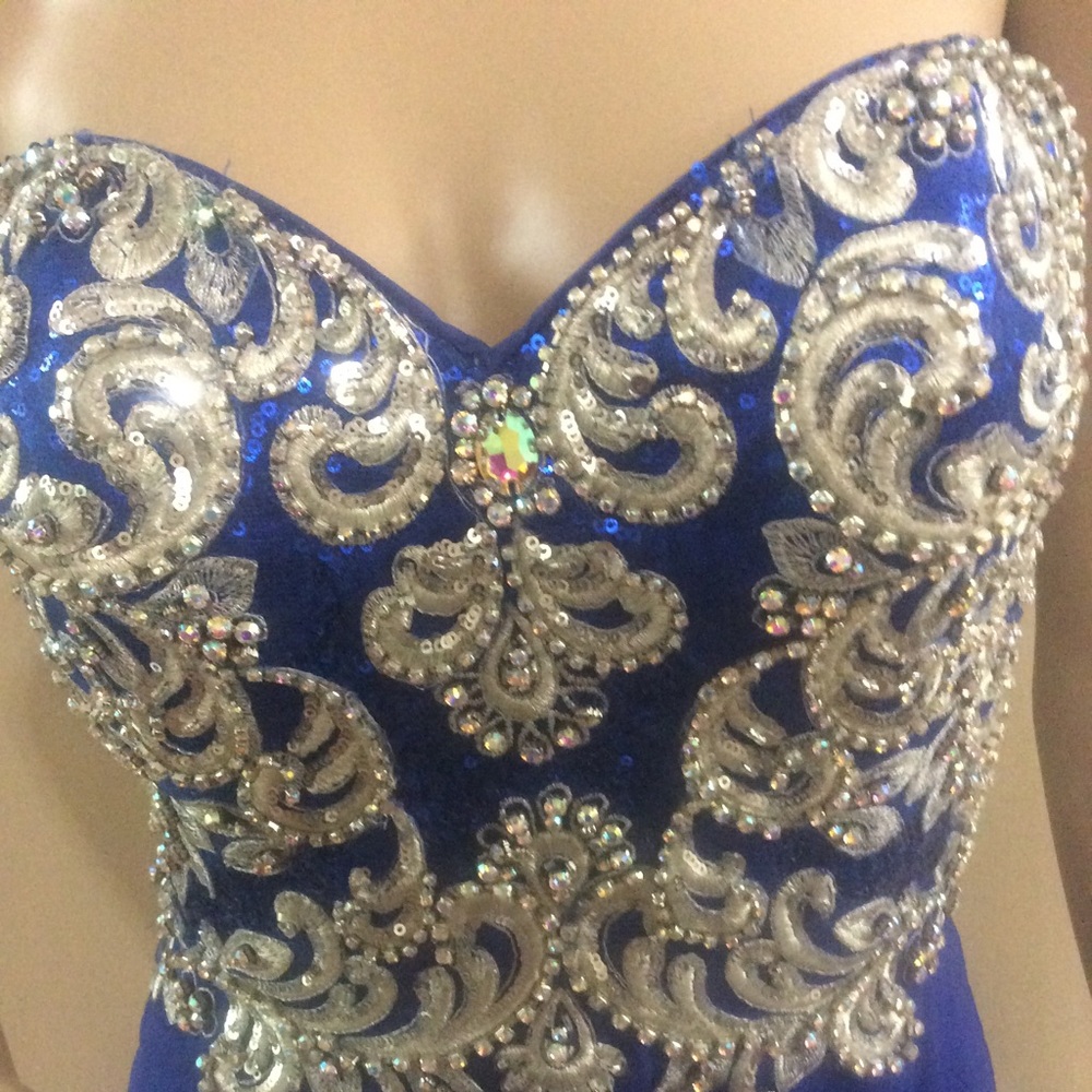 FINAL PRICE DROP! Pageant,Prom,Party,Blue,Crystal,